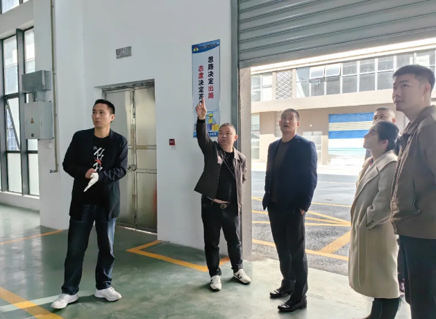 對標(biāo)先進(jìn)學(xué)經(jīng)驗(yàn) 凝心聚力謀發(fā)展——榮港城集團(tuán)赴廣州考察學(xué)習(xí)